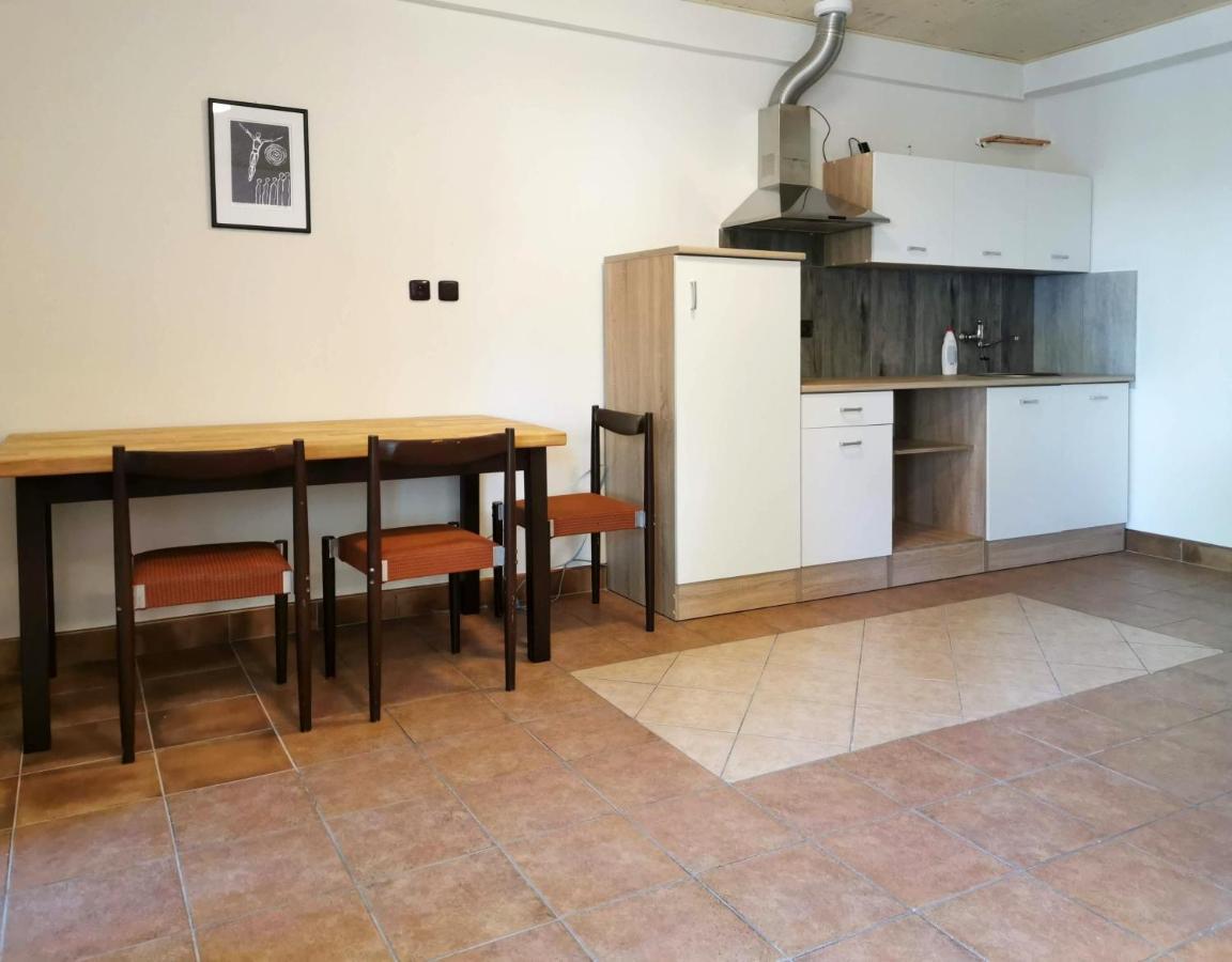 Apartman U Brabcu Прахатіце Екстер'єр фото