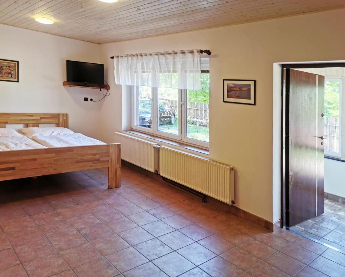 Apartman U Brabcu Прахатіце Екстер'єр фото