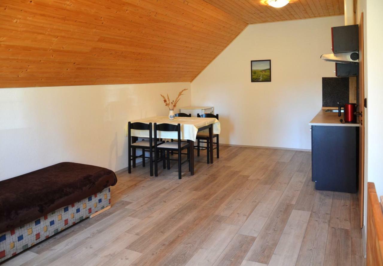 Apartman U Brabcu Прахатіце Екстер'єр фото